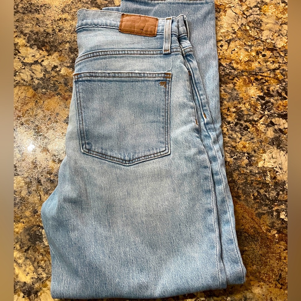 Madewell Womens 90s Classic Straight Jean, blue rondell wash, size 27
